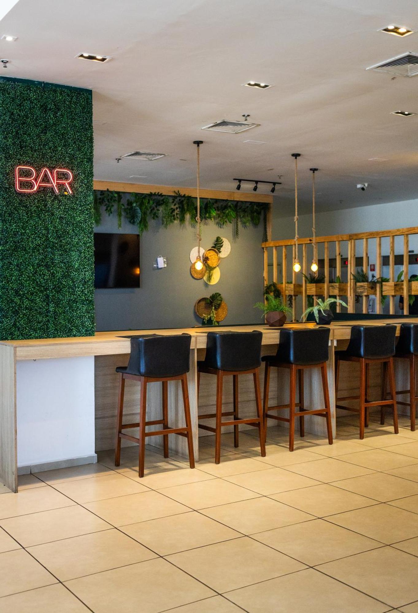 Tulip Inn 坎波斯多斯戈塔卡兹 外观 照片