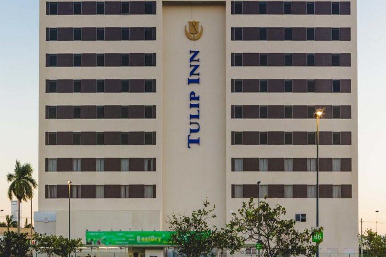 Tulip Inn 坎波斯多斯戈塔卡兹 外观 照片
